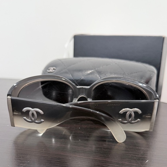 Chanel Black Gray Gradient Women\'s Sunglasses main image 5